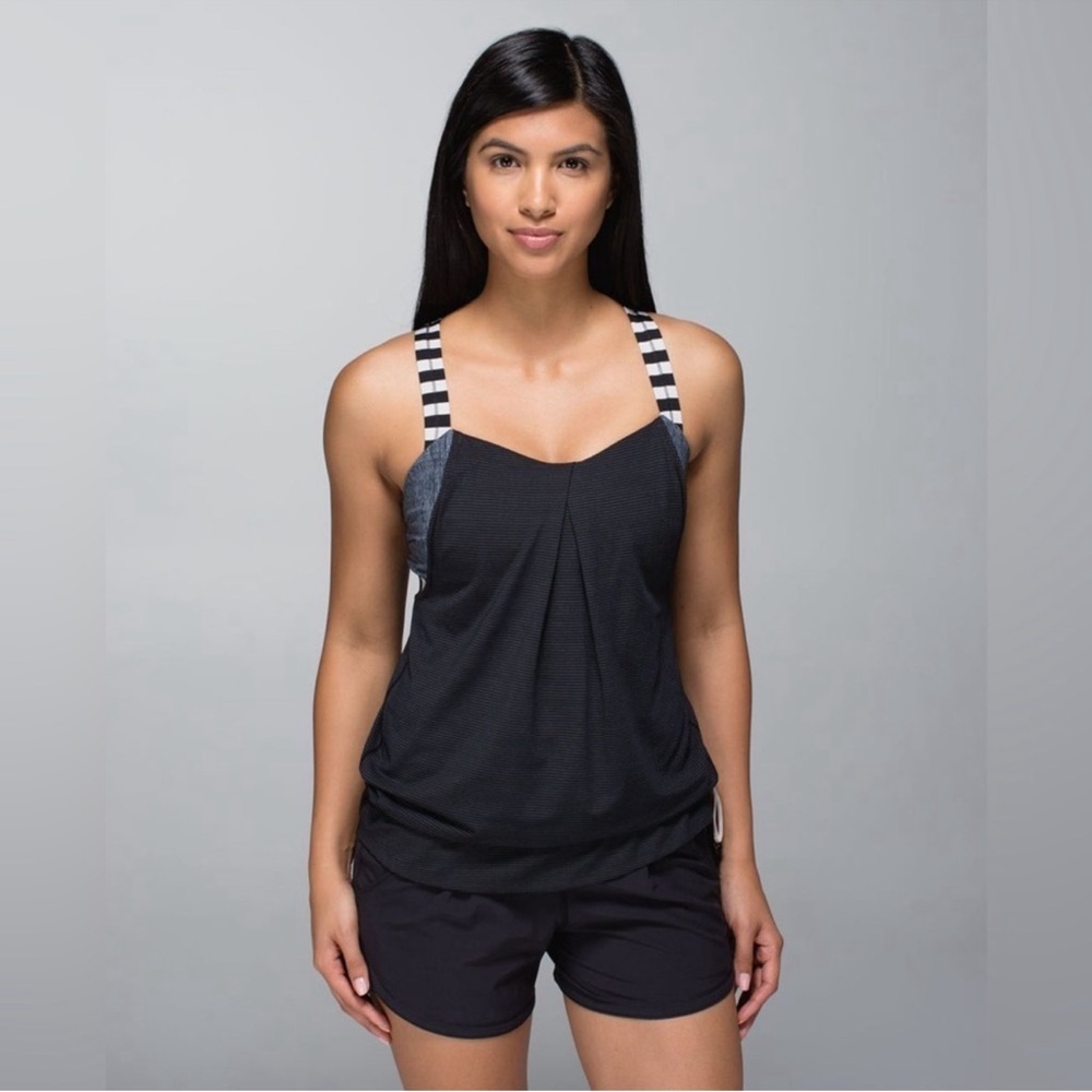 Lulu lemon Black Striped rest  less tank black/burlap texture black  dune.